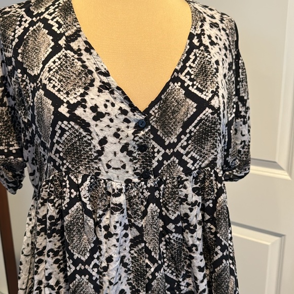 Zara, black white reptile, snake print, baby doll, mini dress, medium - Picture 3 of 10